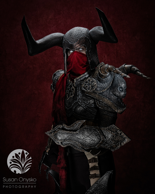 Demon Hunter Cosplay